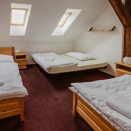 Statek Benice Guest house Chrastany (Benesov)