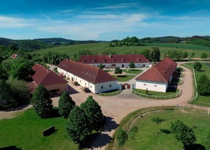 Statek Benice Chrastany (Benesov)