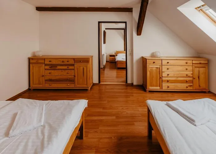 Statek Benice Guest house Chrastany (Benesov)