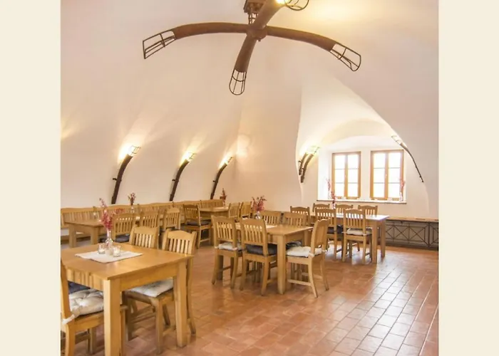 Statek Benice Chrastany (Benesov)