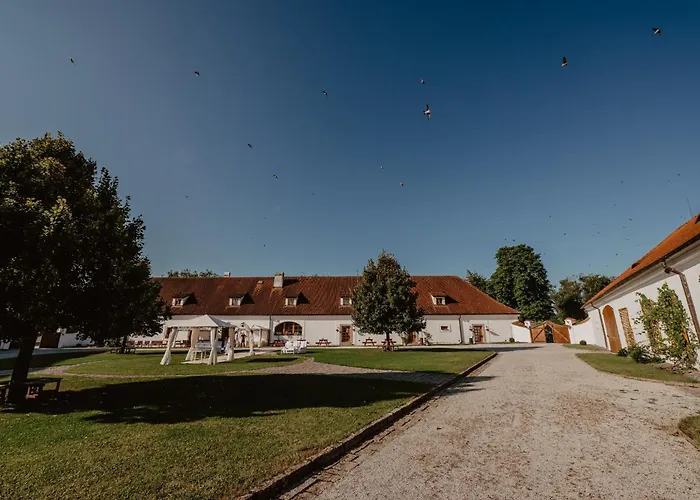 Statek Benice Chrastany (Benesov)